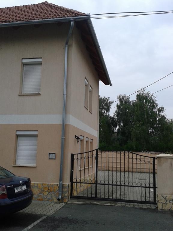 Kotany Apartman Harkany Bilik gambar